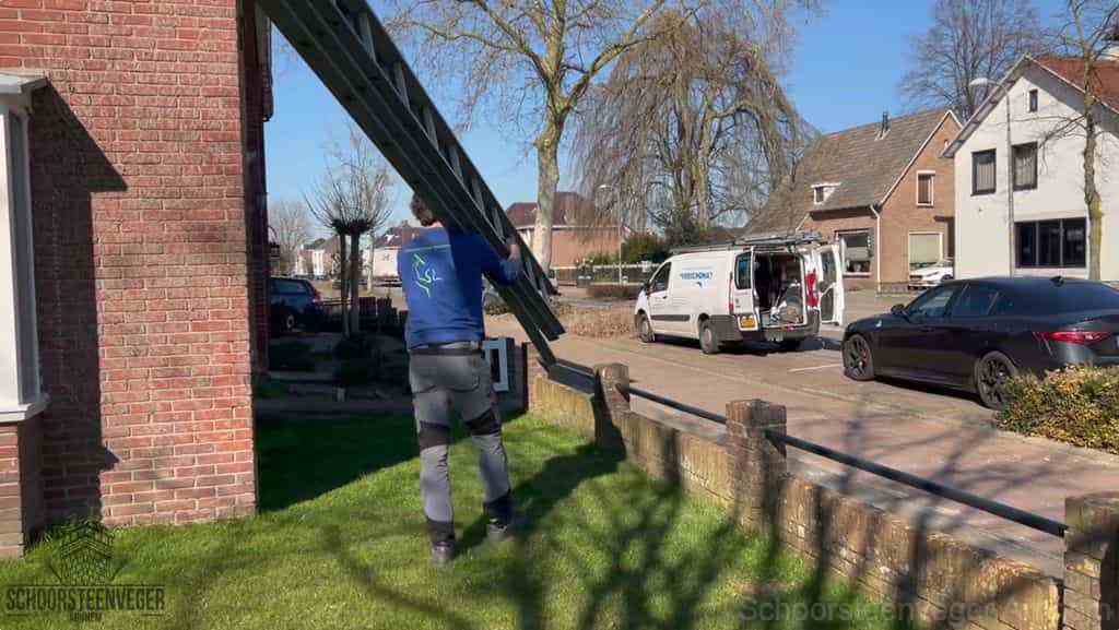 Schoorsteen onderhoud Arnhem ladder bus